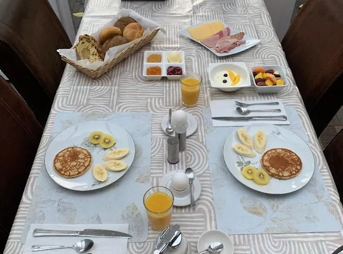 At Marries Отель типа 